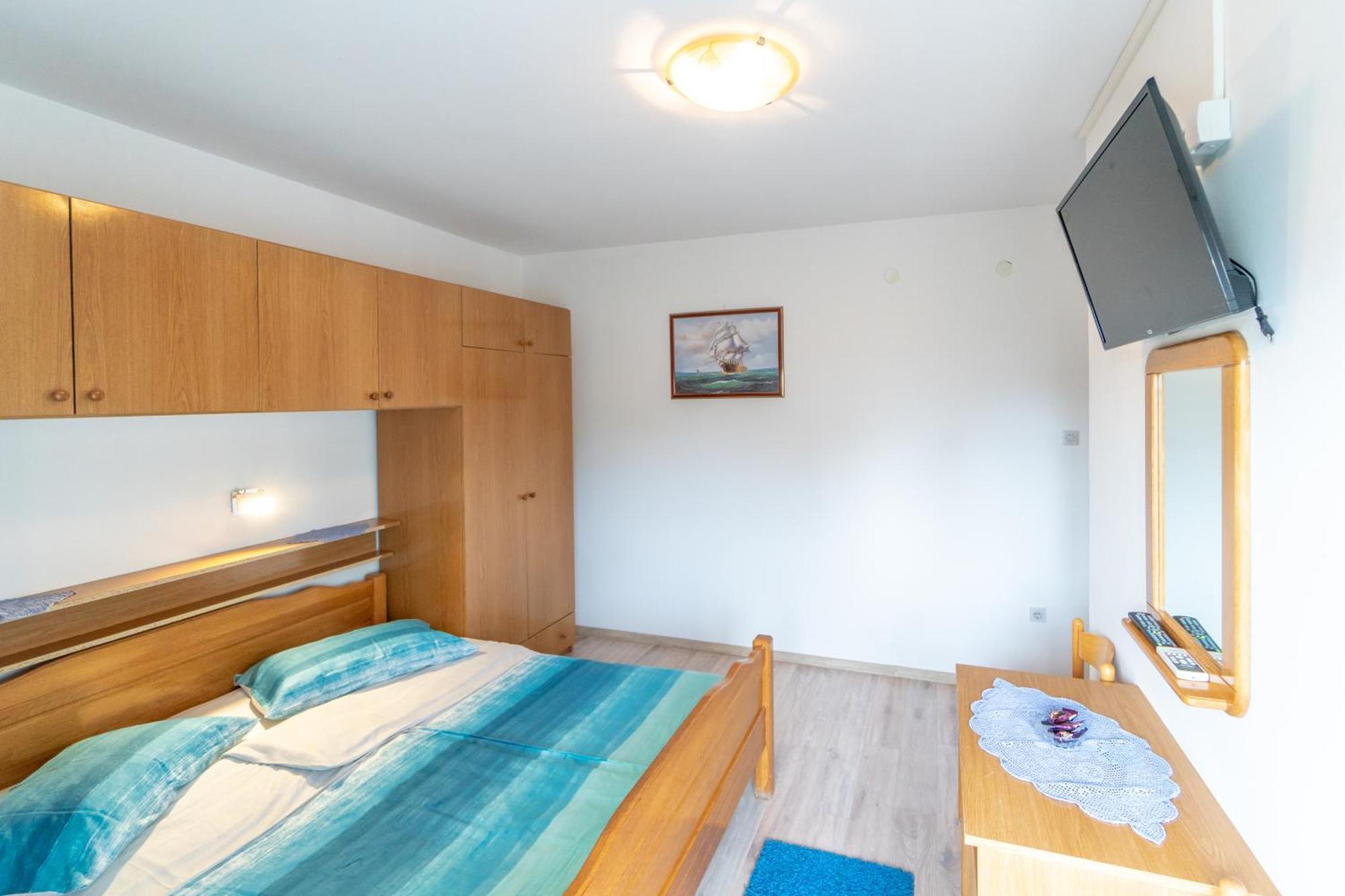 Apartments And Rooms By The Sea Palit, Rab - 5010 客房 照片