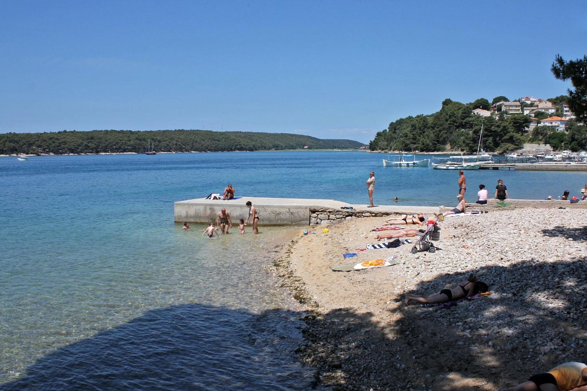 Apartments And Rooms By The Sea Palit, Rab - 5010 外观 照片